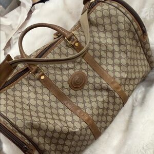 Gucci authentic luggage, large duffel bag Travel Bag